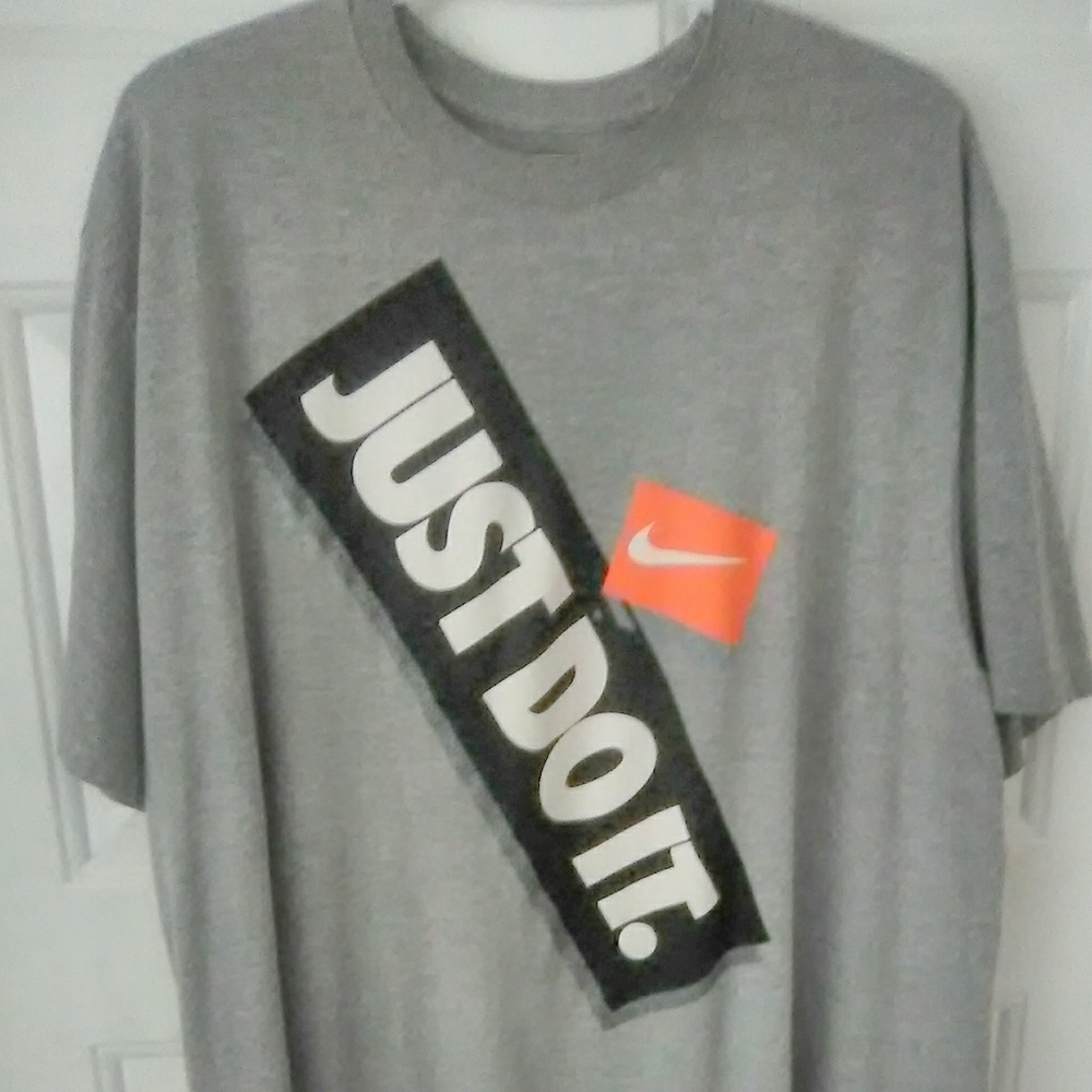 Men's XL shirt